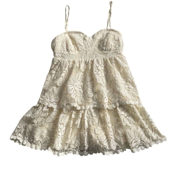 Anthropologie Maeve Tiered Lace Empire Ivory Mini Dress Size Medium NWT - Picture 4 of 12